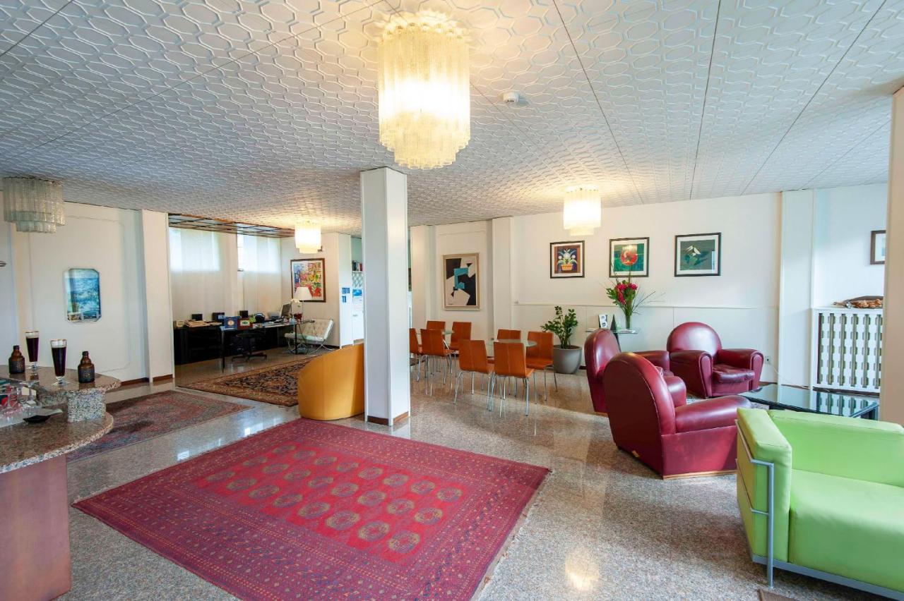 Hotel Venezia Riva del Garda Exterior photo