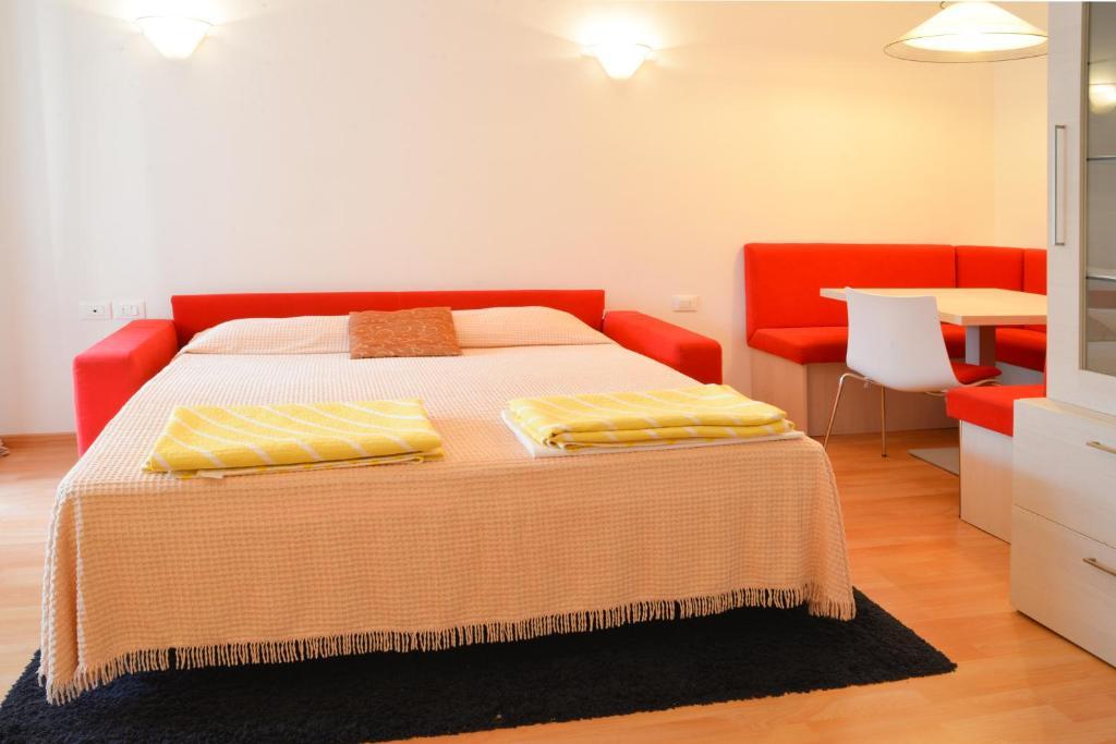 Hotel Venezia Riva del Garda Room photo